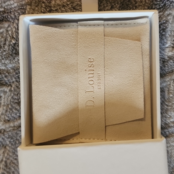 Stainless Steel with 14k gold PVD coating earrings - Picture 2 of 3